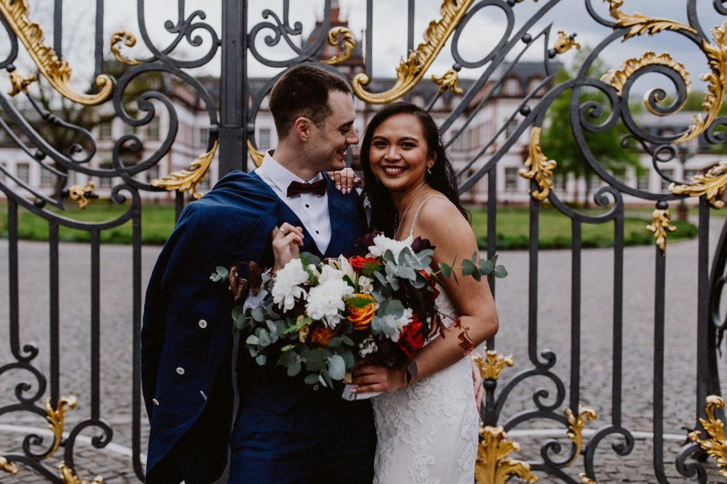 Schloss Philippsruh Tor Gold Eingang