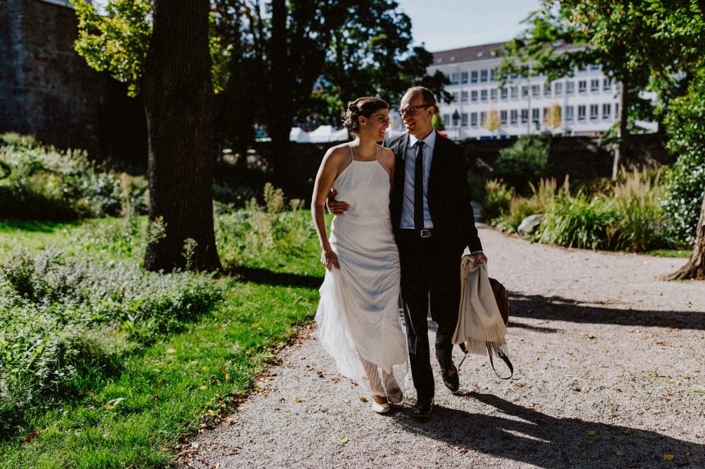 Darmstadt Schlossgraben Brautpaar Hochzeitsfotos